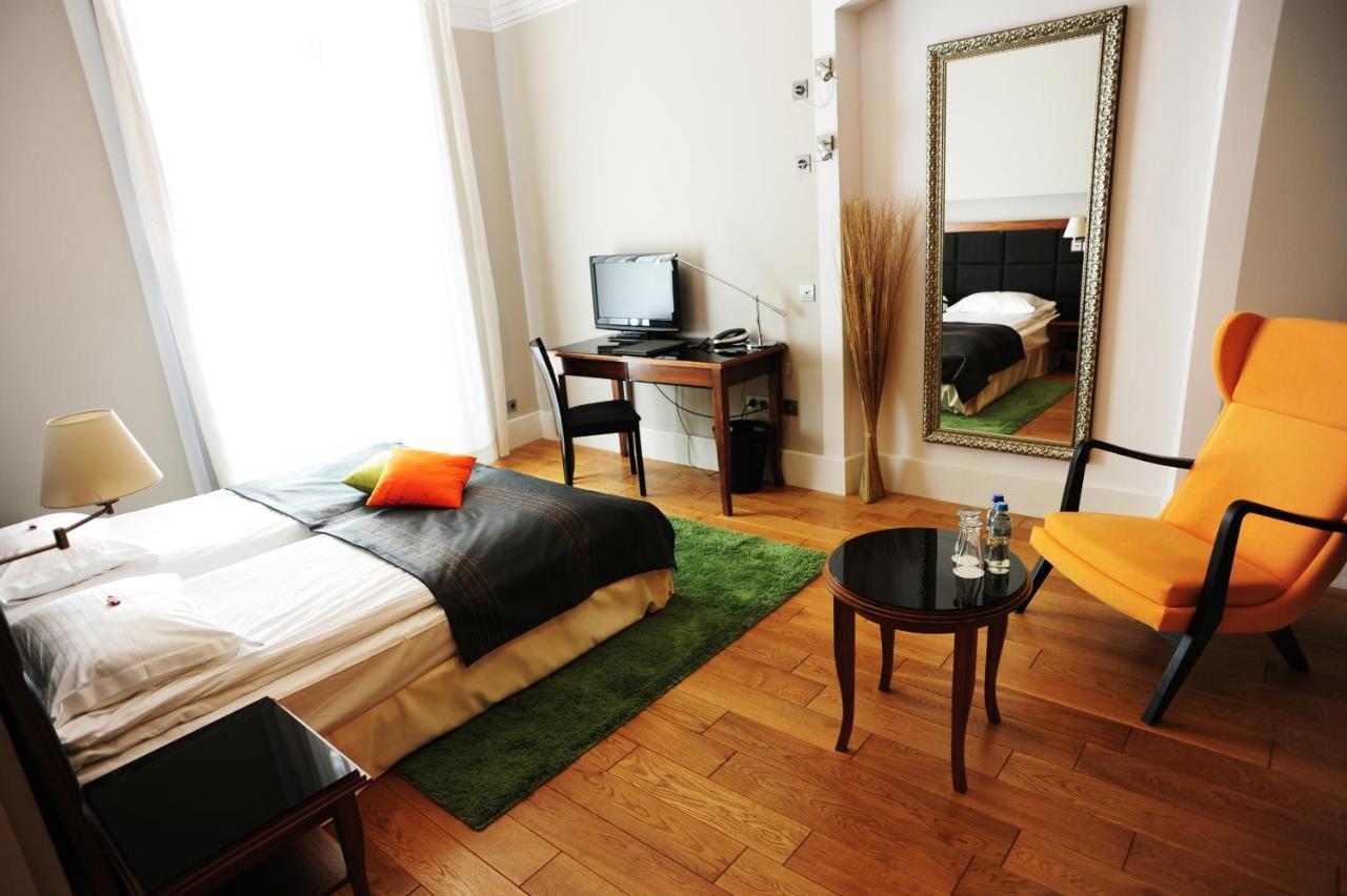 Hotel Zamek Lubliniec Esterno foto