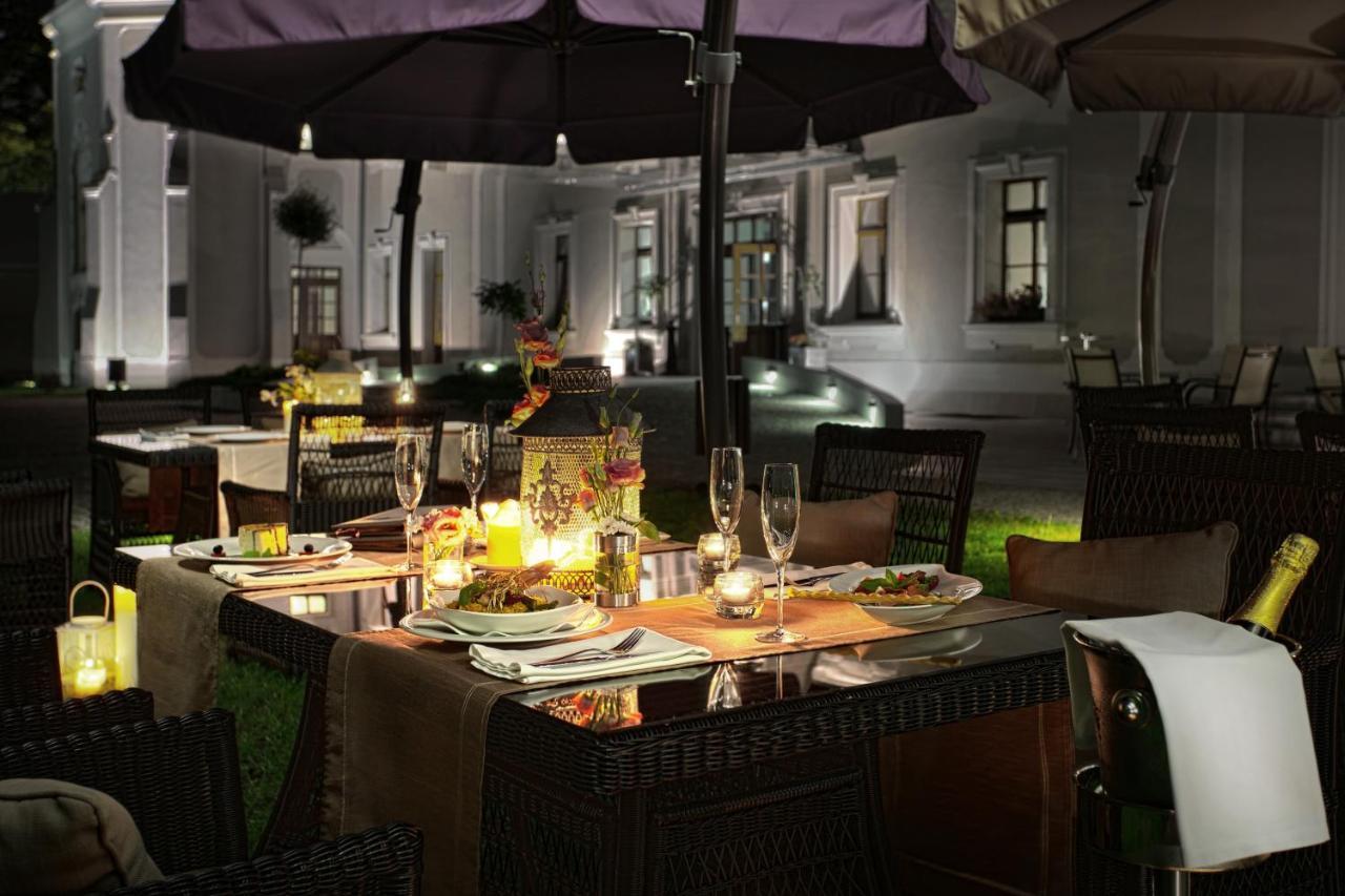 Hotel Zamek Lubliniec Esterno foto