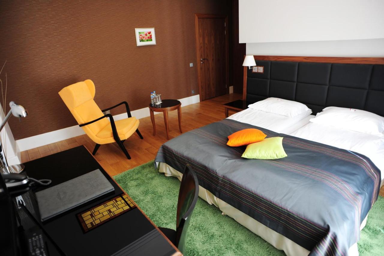 Hotel Zamek Lubliniec Esterno foto